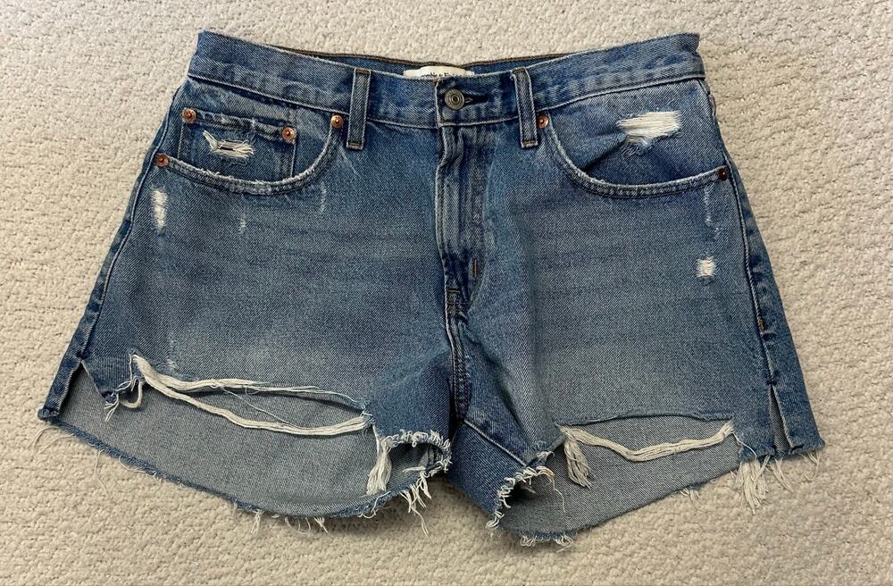 Abercrombie & Fitch Boyfriend Shorts Mid Rise Size 29